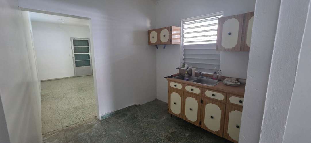 Calle Yaguer, Casa en Guanica