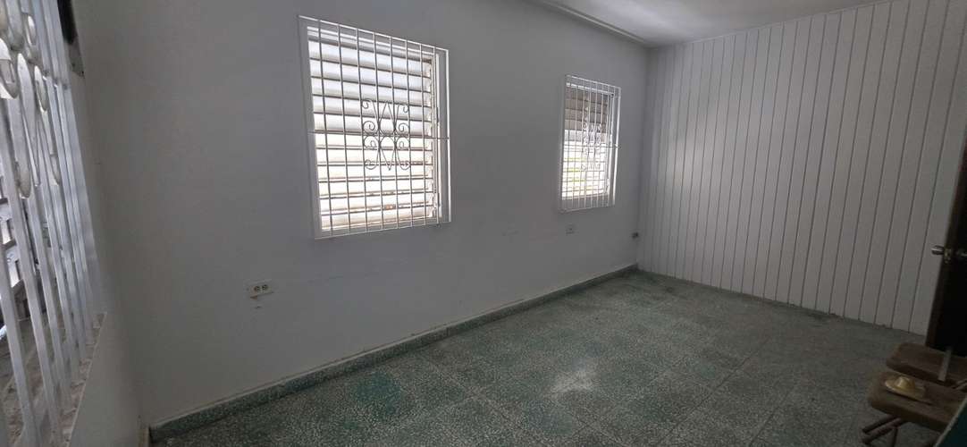 Calle Yaguer, Casa en Guanica