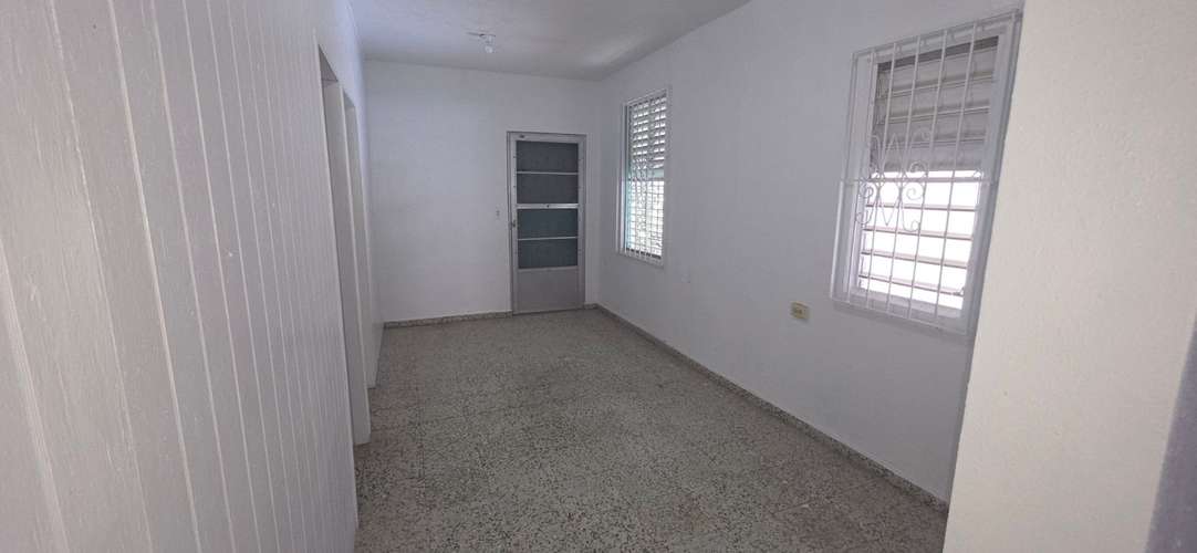 Calle Yaguer, Casa en Guanica