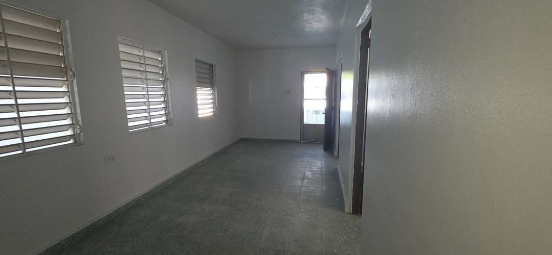 Calle Yaguer, Casa en Guanica