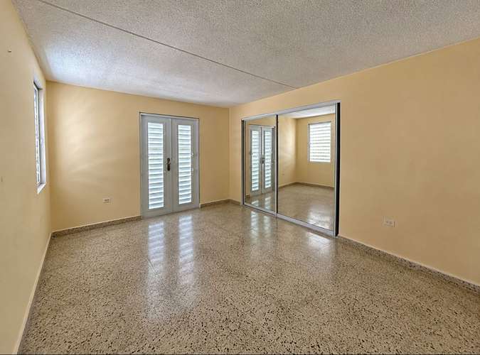 Urb. El Señorial, Casa en San Juan - Imagen 13