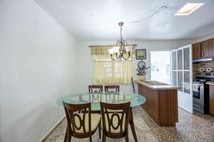 Urb. Ext. Bella Vista, Casa en Aibonito - Imagen 7