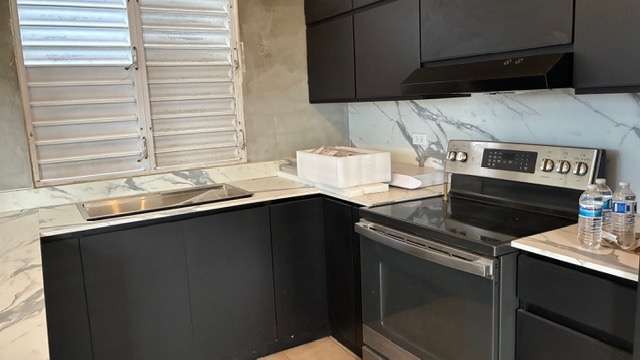 ARECIBO URB LLANOS ASHLEY - Imagen 4
