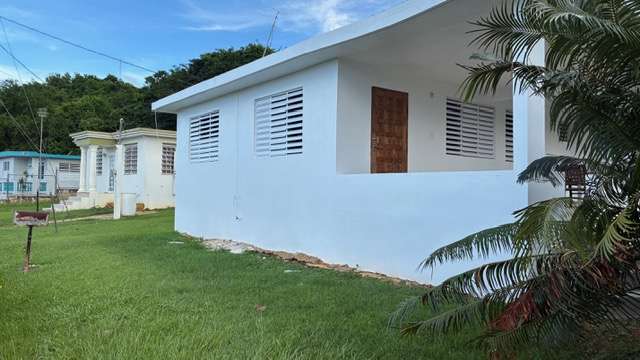 ARECIBO URB LLANOS ASHLEY - Imagen 9