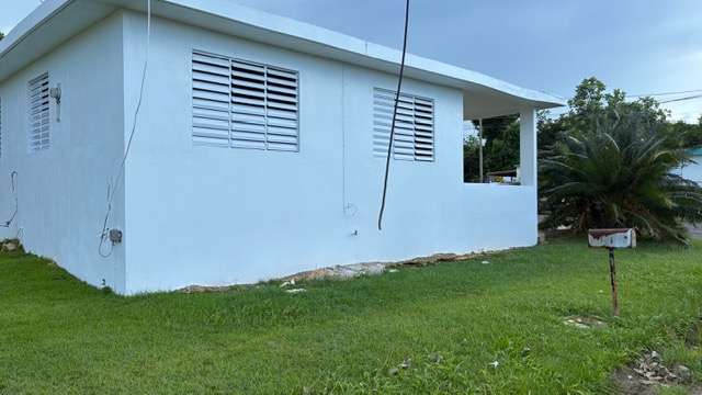 ARECIBO URB LLANOS ASHLEY - Imagen 10