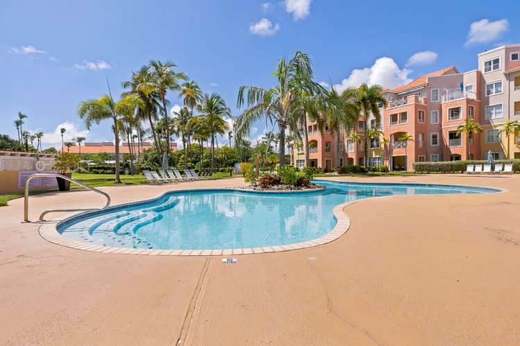 Cond. Palmas Doradas, Apartamento en Humacao