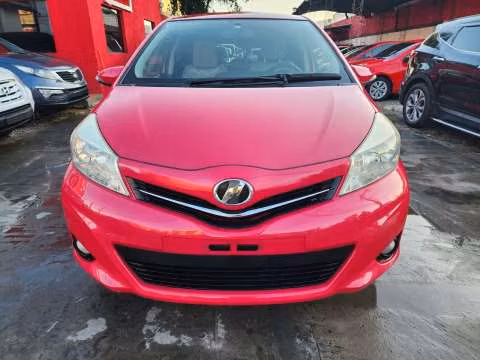 Toyota New Vitz 2013 motor 1.4 naftero automático