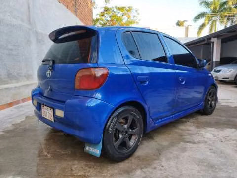 Toyota Vitz RS 2001 - Imagen 2