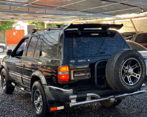 Nissan Terrano 1997 motor td27 diésel automático 4x4