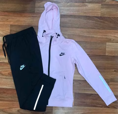 Conjunto suplex Nike calza y campera - Imagen 3