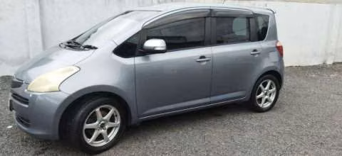 Toyota Ractis 2006 naftero automático