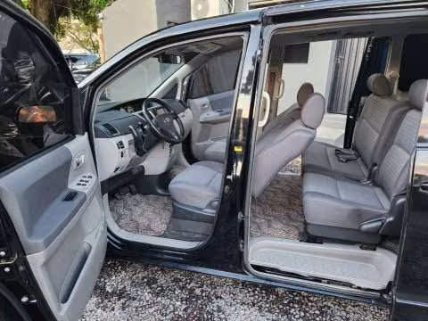 Toyota Voxy 2003 motor 2.0 naftero automático 4x2 - Imagen 3