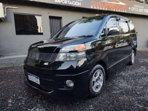 Toyota Voxy 2003 motor 2.0 naftero automático 4x2 - Imagen 2