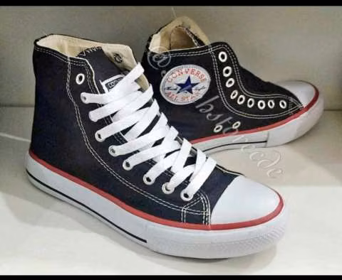Bota Converse negro clásico para dama