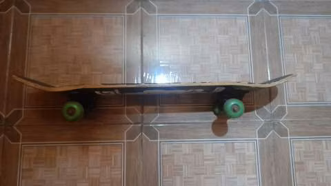 Skateboard en buen estado