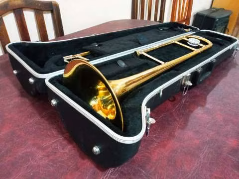 Trombón a vara Conn