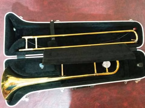 Trombón a vara Conn
