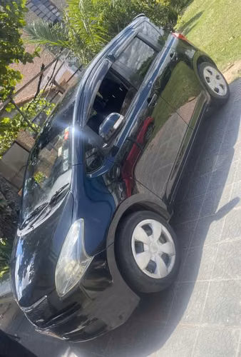 Toyota Ractis 2006 motor vvti 1.5 naftero automático secuencial