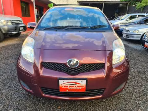 Toyota New Vitz 2010 motor vvti 1.3 naftero automático