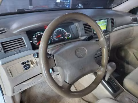 Toyota New Corolla serie G 2004 motor vvti 1.5 naftero automático - Imagen 2