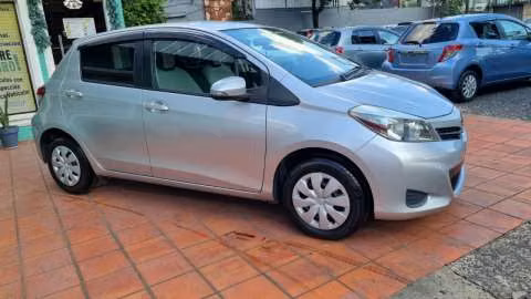 Toyota Vitz 2011 motor vvti 1.3 naftero automático 4x2 ch7989