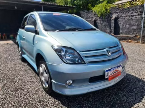 Toyota IST 2004 motor vvti 1.5 naftero automático 4x2 - Imagen 2