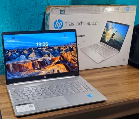 Notebook HP 15.6 pulgadas Core i3 11th gen