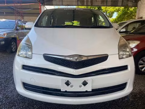 Toyota ractis 2007