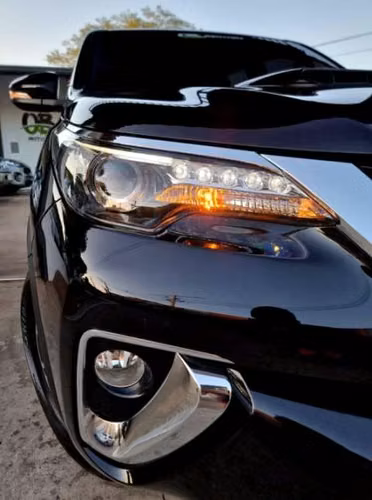Toyota Fortuner 2017 diésel automático 4x4 - Imagen 3