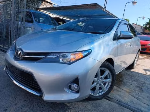 Toyota New Auris 2012