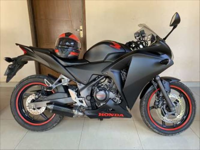 Moto deportiva Honda CBR250R 2017