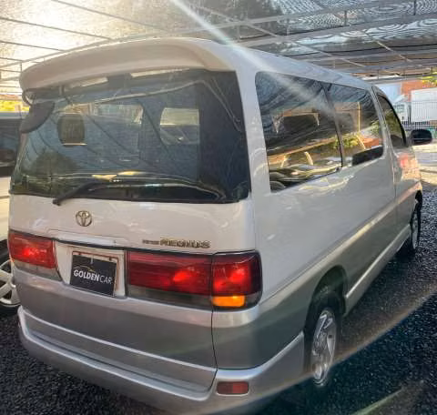 Toyota Regius 1998 - Imagen 3