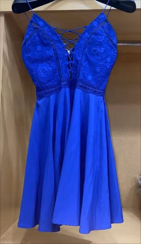 Vestido azul Francia con encaje
