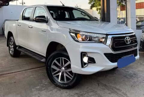 Toyota Hilux Srv 2018 motor 2.8 diésel automático 4x4