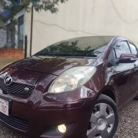 Toyota New Vitz ILL 2007