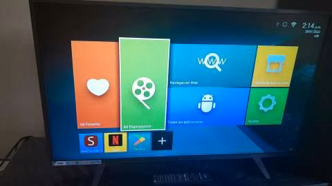 Smart TV AOC de 43 pulgadas