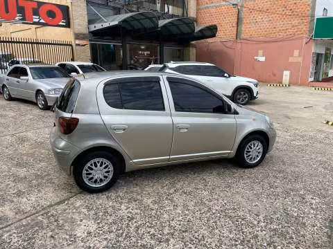 Toyota Vitz 2002 - Imagen 3