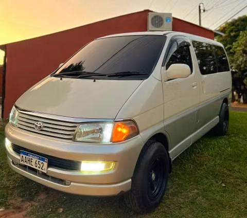 Toyota Grand Hiace 1998 - Imagen 2