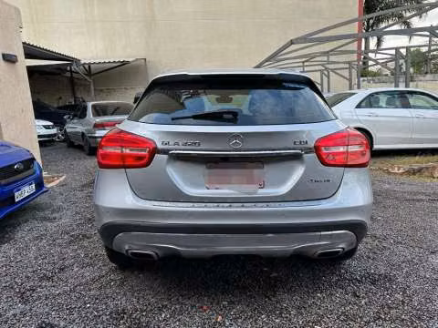 Mercedes Benz GLA 