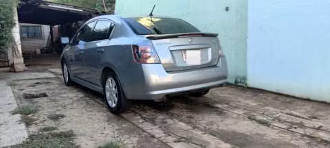 Nissan Sentra 2011