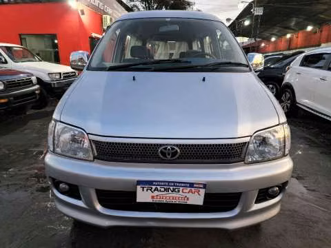 Toyota Noah 1998