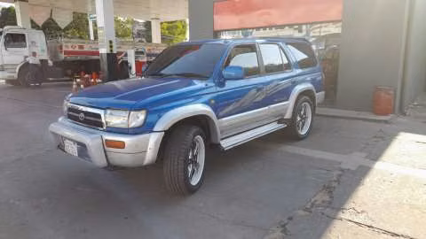 Toyota Hilux Surf 1996
