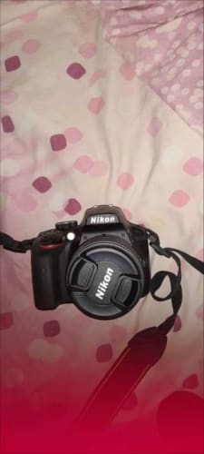 Cámara fotográfica Nikon D3400 semi nuevo