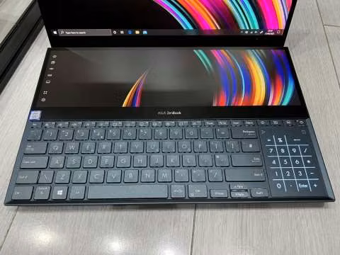 Asus 15.6 pulgadas ZenBook Pro Duo - Imagen 2