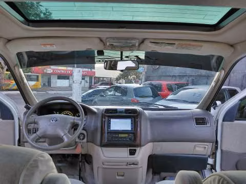 Toyota Grand Hiace 2001 - Imagen 3