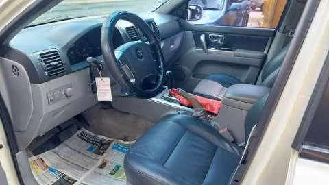 Kia Sorento 2006 motor 2.5 diésel automático 4x2 - Imagen 2