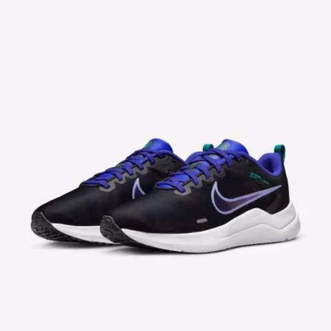Calzado Nike deportivo running para dama