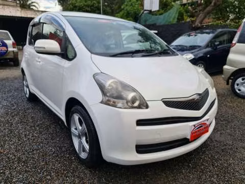 Toyota Ractis 2009 - Imagen 3