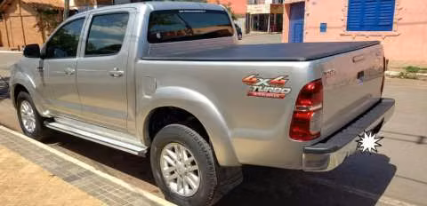Toyota Hilux SRV 2013 motor 3.0 turbo diésel intercooler automático 4x4 - Imagen 2