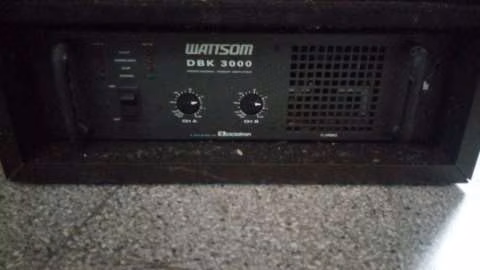 Consola de sonidos y amplificador